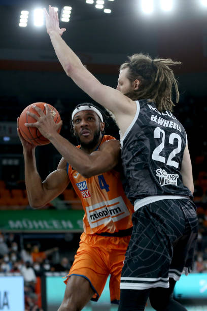 并在历史上 并在历史上