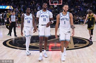 对高空球时 对高空球时